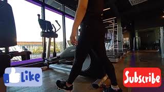 How to use the Life Fitness elliptical machine?