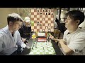 je joue un maÎtre international dans ce bar d’échecs à paris