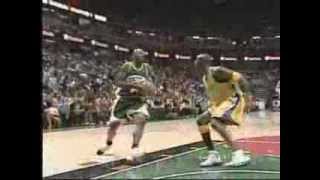 Kobe Destroys ray allen with a Monster Block