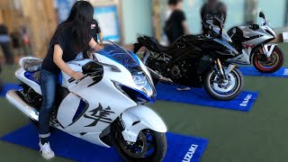 Riding a SUZUKI Motorcycle on Display ｜Female Beginner Riders ｜Moto Blog