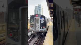 R160A-1 (J) Train Leaving Marcy Ave + Full 8 Cars NYS Wraps