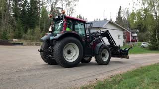 Köp Traktor Valtra N101 Twintrac