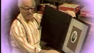 Sesame Street Big Bird Remembers Mr Hooper 1997