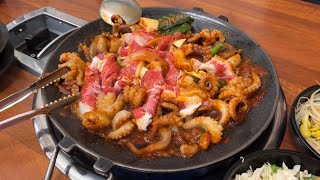 매콤한 탱글탱글 쭈꾸미볶음 날치알 볶음밥에서 고소한 누룽지까지 | 홍대 맛집 | Spicy Stir-fried webfoot octopus | Korean Food