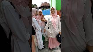 semangatnya anak anak solehah ini #smpn1blambanganumpu #waykanan #santrihebat