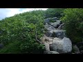 金峰山登山途中の小屋の上から眺める展望　長野県川上村