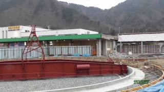 【東武鉄道の本気】 鬼怒川温泉駅 駅前広場にSL転車台!! これはすごい!!