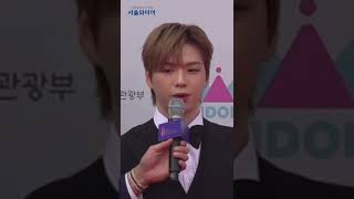 [쇼츠] 연기에 첫 도전한 강다니엘! 아시아스타상👍, 감정적으로 표현하는 것을 조금 더 배웠어요~