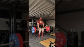 Conventional Deadlift top single @RPE 8.5 305kg/670lbs