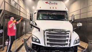 Saste Ch Kiwe Kriye Truck 🚚Wash ਸਸਤੇ ਚ ਕਿਵੇਂ ਕਰੀਏ ਟਰੱਕ 🚚ਵਾਸ਼ #trucking  #vlog  #trucks #truckdriving