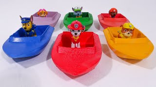 बच्चों के लिए सर्वश्रेष्ठ टॉय लर्निंग वीडियो - Paw Patrol Boats Water Play!