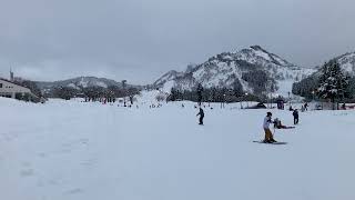 2022年1月29日　午後は雪面が光るほどしっかりとした圧雪バーン、スノボデビューには難しいコンディションだった舞子エリアでした