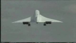 Supersonic Concorde Aircraft Crosswind Landing Causes Abort