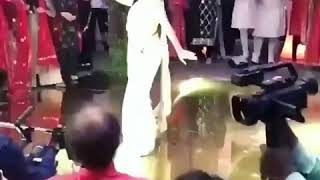 Saat Samundar Paar dance by sara ali khan