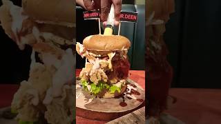 Injecting Cheese into Chicken Burger 🍔🧀❤️😍| amazing dinner at Mr. Deen Negombo #shorts #burger #food