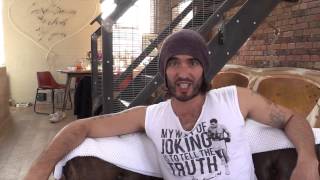 WAR: What Is It Good For (Cameron&Obama)? Russell Brand The Trews (E157)
