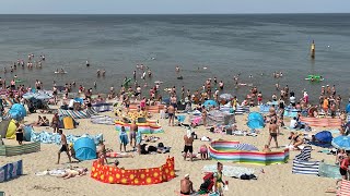 Lato i upał. Plaża w Stegnie 30.06.2024