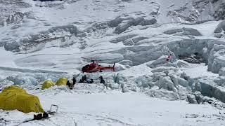 Mt. Everest 2023 Heli Rescue Simone Moro C2 6.500m Helipad blue ice