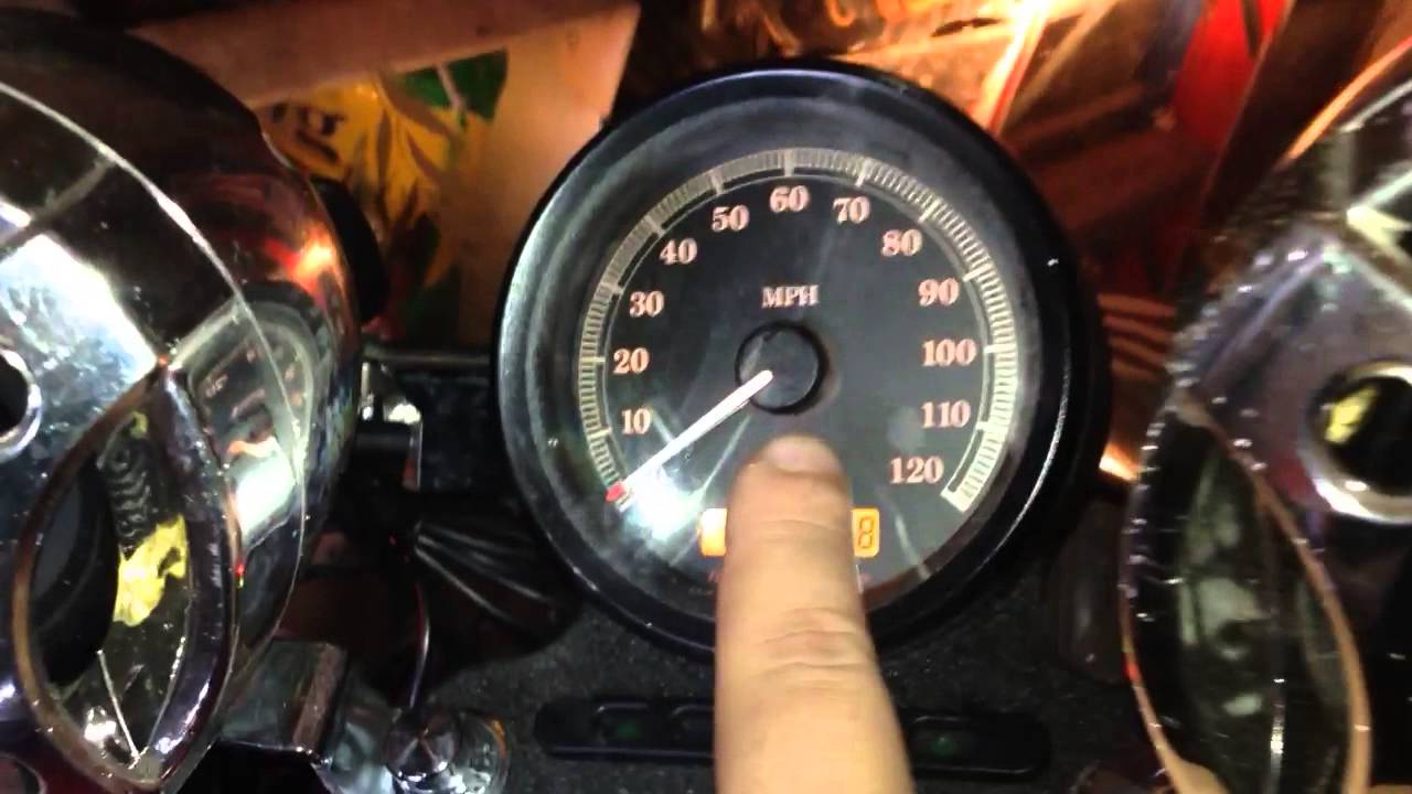 How To Cycle Through Trip A And Trip B On A HD Sportster - YouTube