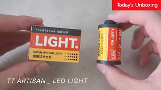 まるでフィルムのような小さなLEDライト。TTARTISAN 新製品レビュー