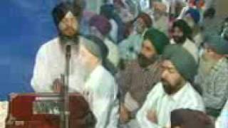 bhai dalbir singh SATGUR NO MIL AAP GAWAYA (hazooro ragi shri darbar sahib)