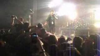 Andy getting mobbed by fans SITNB 2009.wmv