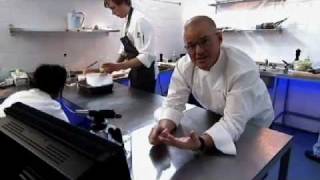 Heston's guests eat Jack and the Beanstalk dish