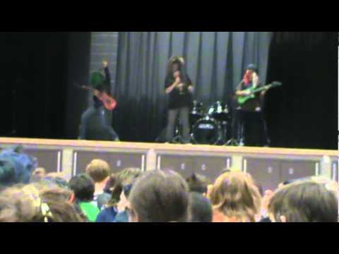 TNT Lipsyncers ! ( 11 year old comedians ! ) TNT Lipsyncers ! ( 11 year old comedians ! )