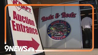 Memorabilia collector holds auction to fund new location