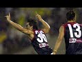 Schwarz connects with last-gasp Leoncelli | Crows v Demons, 2001 | Classic Last Two Mins | AFL