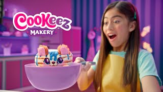 Cookeez Makery I Pancake Treatz How to video I