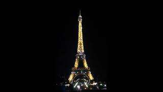 Illuminating Eiffel Tower - Paris by Night tour