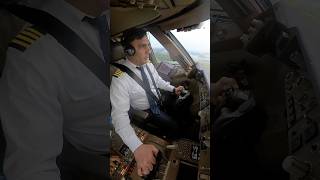Determined Pilot: Boeing 747 Wet Runway Landing