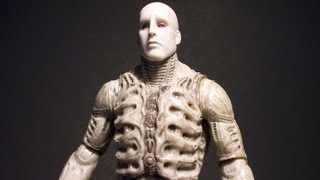 NECA PROMETHEUS ENGINEER IN PRESSURE SUIT SERIES 1 ACTION FIGURE TOY REVIEW