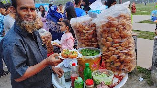 Famous Bhel Puri in Barisal Bells Park | Asian Street Food