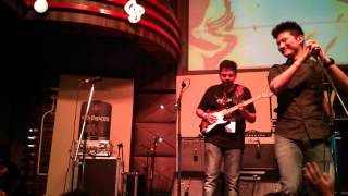 MEIYANG CHANG & AGNEE performing LIVE @ Striker | PLAY FOR A CAUSE (NEPAL FUNDRAISER)