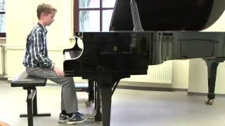 Viktor Burdov (12),   I.S. Bach  Invention F -Dur BWV 779