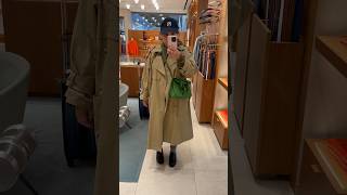 Trying on Hermès Halzan 25