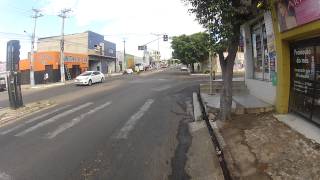 TRIUMPH 675 STREET TRIPLE MONSTRA LEVE E FORTE