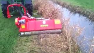 Mulcher, Böschungsmulcher Del Morino im Einsatz für Ufer- und Grabenränder