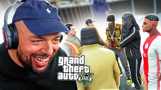 MAHMUD MAAKT KENNIS MET DE MOTORBENDE - GTA ROLEPLAY #27