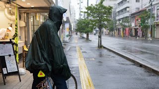 【自転車通勤②】雨の日は、*FAIRWEAHTER*のポンチョを着て、少しでも快適に！