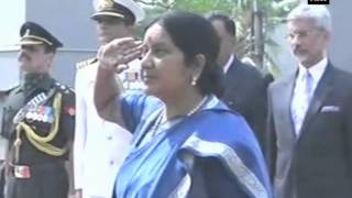 Foreign Minister Sushma Swaraj pays homage at IPKF Memorial in Colombo