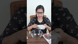 Momo 🥢 Eating  Life Hack 😀  #shorts #ytshorts #comedy  #lifehacks #foodhacks #momos #youtubeshorts