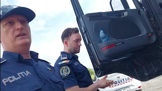 Poliția cu girofaruri, liber la ciordit pădurile. Sumal de cacao))