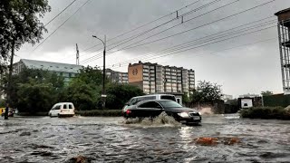 Хмельницький затопило! Сильна гроза: на вулицях справжні річки🚣‍♂️ /16.06.2020