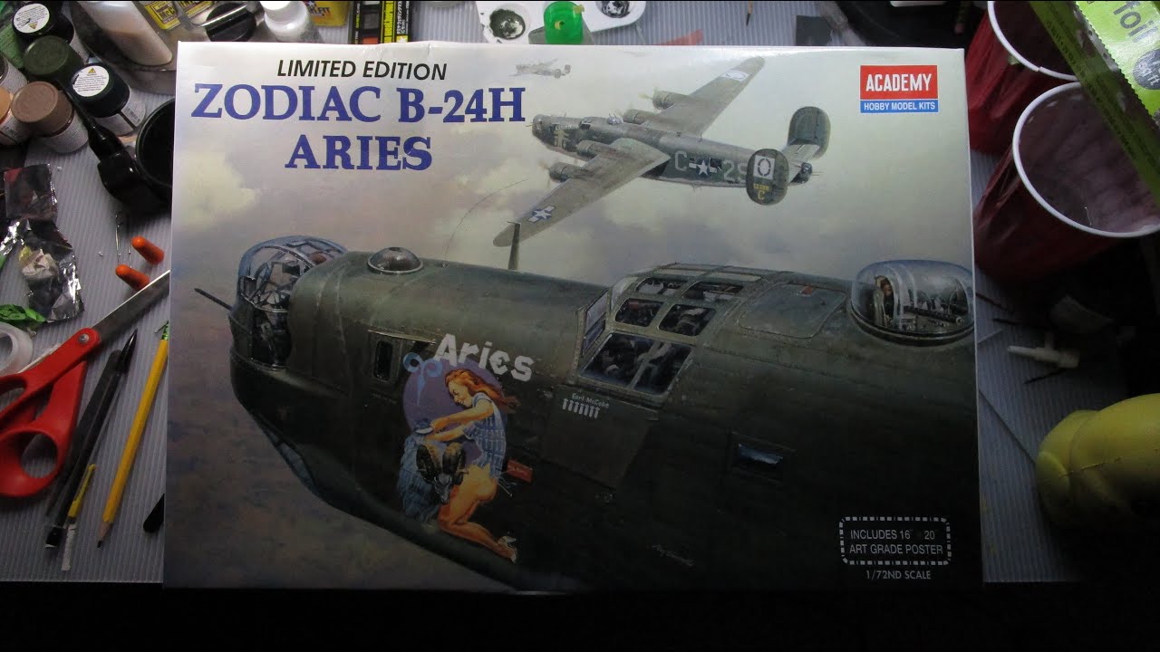 Academy B-24H Liberator - 1/72 Scale Model Kit Unboxing - YouTube