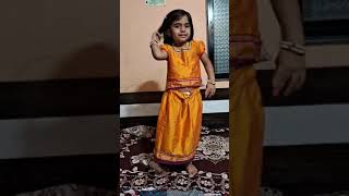 #Cute dance by small girl on lungi dance.. subscribe for more dance