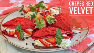 CREPES RED VELVET DE FRESAS CON CREMA