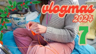 Day 7 - stitch night at Bliss Yarns // Vlogmas 2024